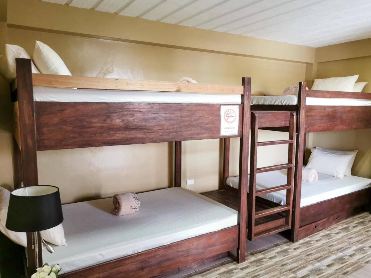 Pacific Waves Inn Baler Eksteriør billede