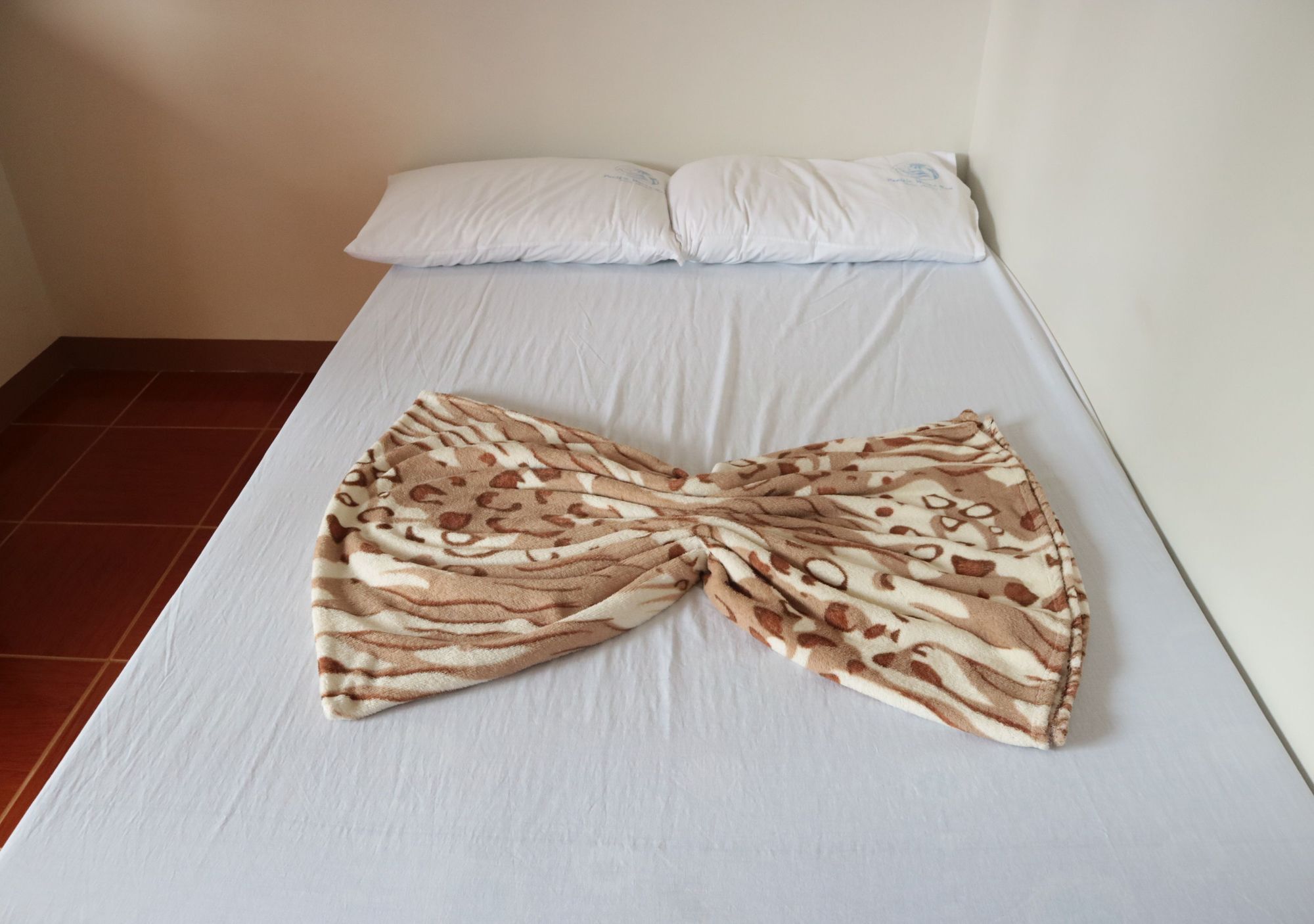 Pacific Waves Inn Baler Eksteriør billede